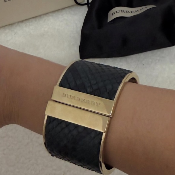 Burberry Python skin bangle - Picture 3 of 4